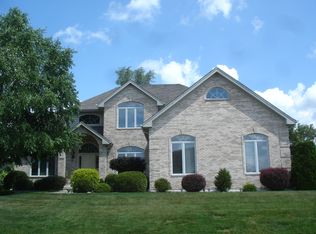 1620 Anthony Ln, Lakemoor, IL 60051