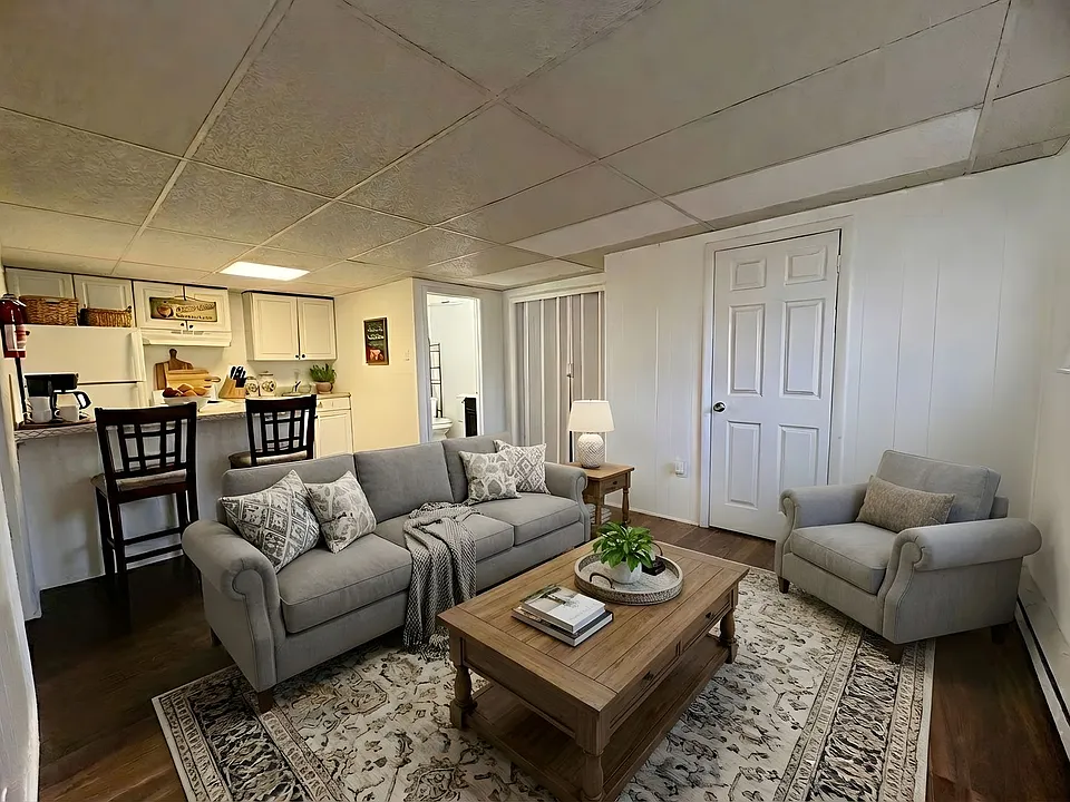 534 W Market Street