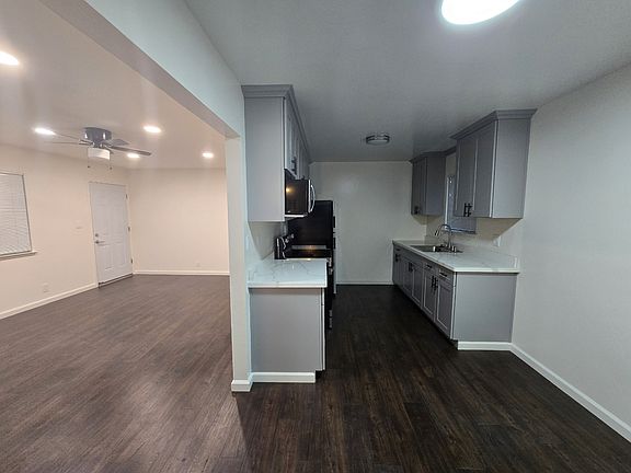 3rd image of 1349 Kingfisher Way