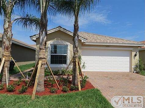 3rd image of 10289 Barberry Ln