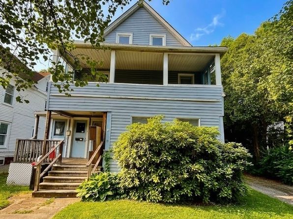 9 Carhart Ave