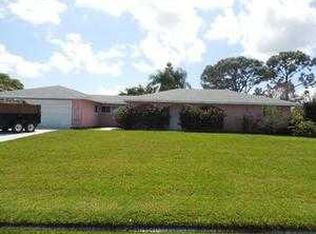 1526 SE Pitcher Rd, Port Saint Lucie, FL 34952