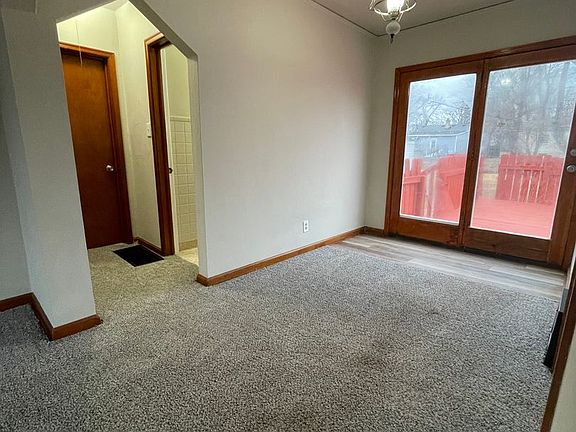 5th image of 4140 1st St