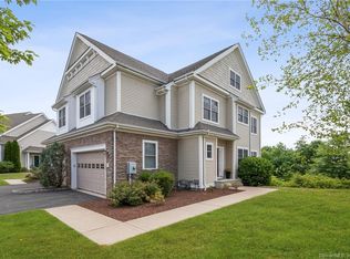 6 Turnberry Ln #116, Bloomfield, CT 06002
