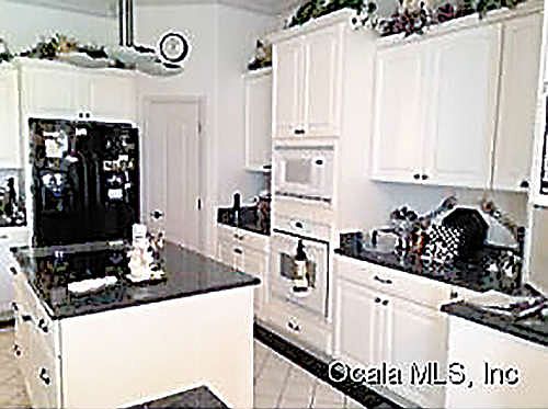 2nd image of 10194 SW 45th Ave