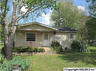 330 Pauline Dr, Hazel Green, AL 35750