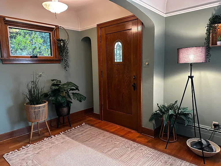 2732 Eldridge Ave #201 — Photo 8