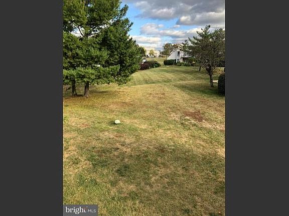 2nd image of 1047 Margate Ct #C