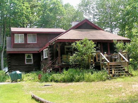 BACKWARD, WOODS VIEW! SCREENED IN PORCH!
