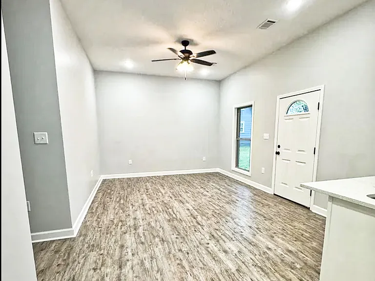 508 Vine St #1 — Photo 6