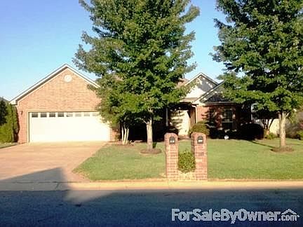 Front
						:
						Beautiful landscaping!