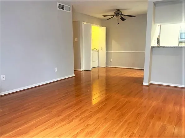 2800 Jeanetta St APT 611, Houston, TX 77063