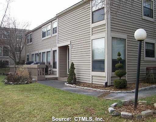 1st image of 18 Clemens Court #18