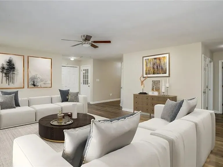 4219 Chilton Way — Photo 4