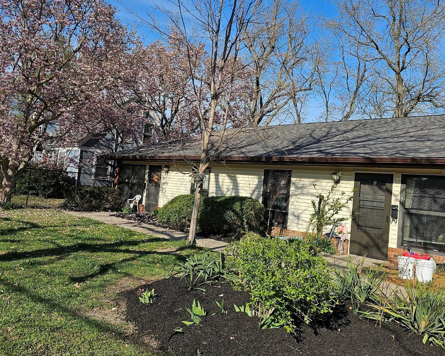 z-063026-Carbondale Towers — Photo 2