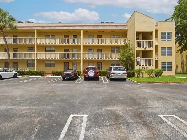 5961 NW 61st Ave APT 111, Tamarac, FL 33319