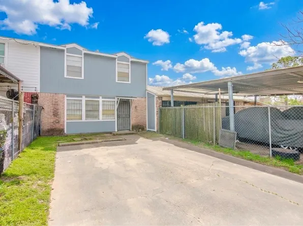 9706 Farragut St, Houston, TX 77078