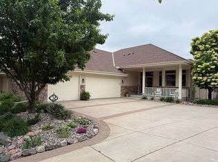 3347 Glynwater Trl NW, Prior Lake, MN 55372