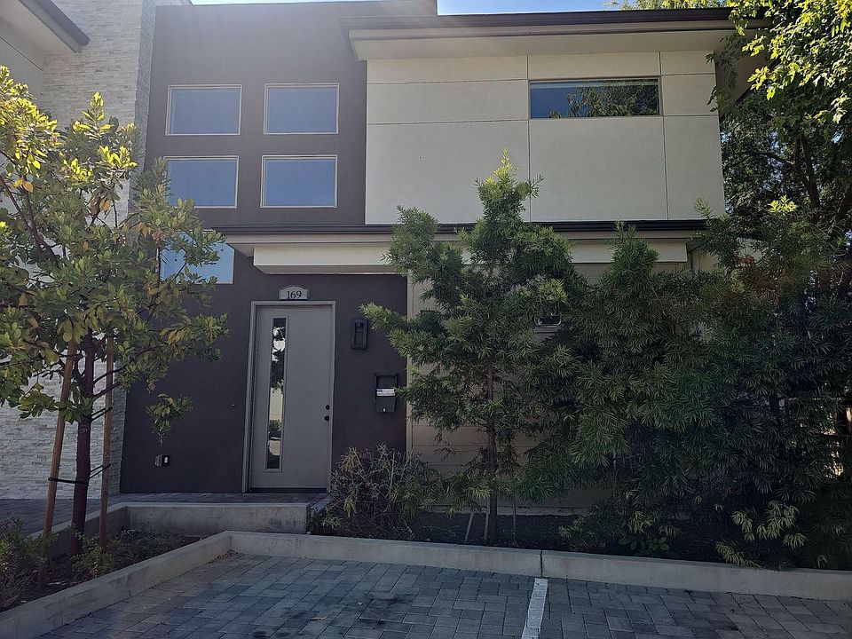 1st image of 169 Carpenter St