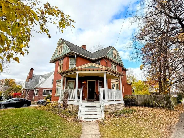 1402 Monroe St, Carleton, MI 48117