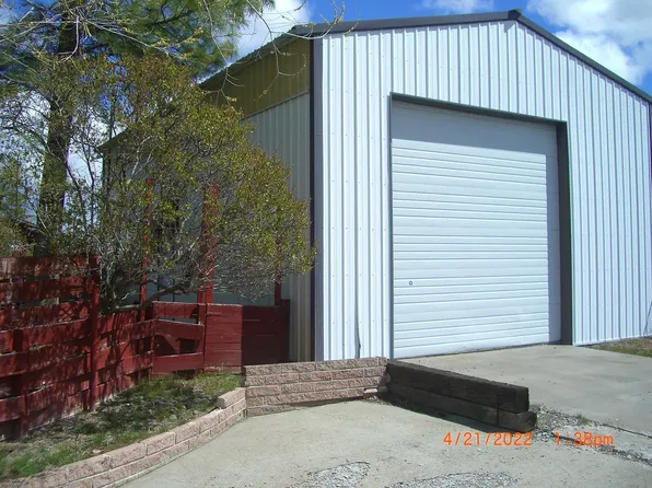 813 W 2nd St, Alturas, CA 96101