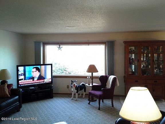2nd image of 1315 E Hills Dr