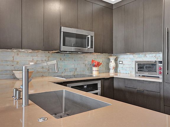 2nd image of 2631 NE 14th Avenue #404