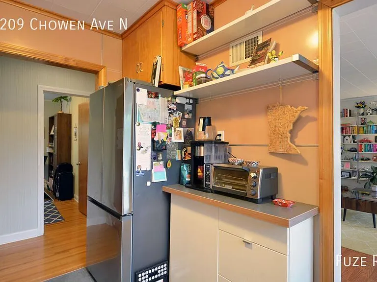 3209 Chowen Ave N — Photo 8