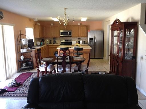 2nd image of 509 Finch Ct