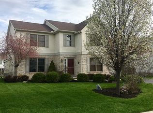 2301 Woods Edge Rd, Perrysburg, OH 43551