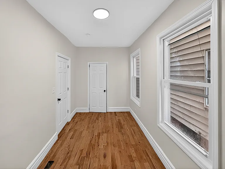 345 Walnut St #1R — Photo 26