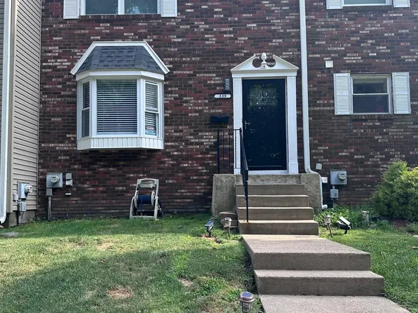 339 N Mount Vernon Cir, Bensalem, PA 19020