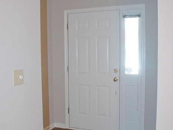 Hardwoods in Entry Foyer