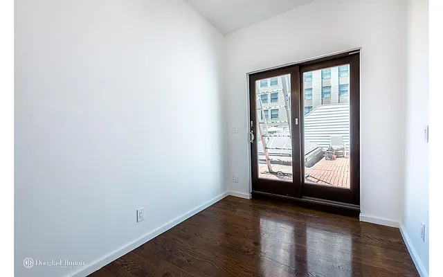 Rented by Douglas Elliman | media 24