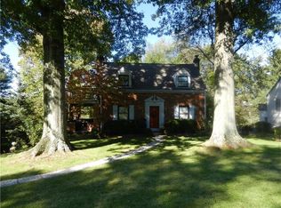 3386 Crestview Dr, Bethel Park, PA 15102