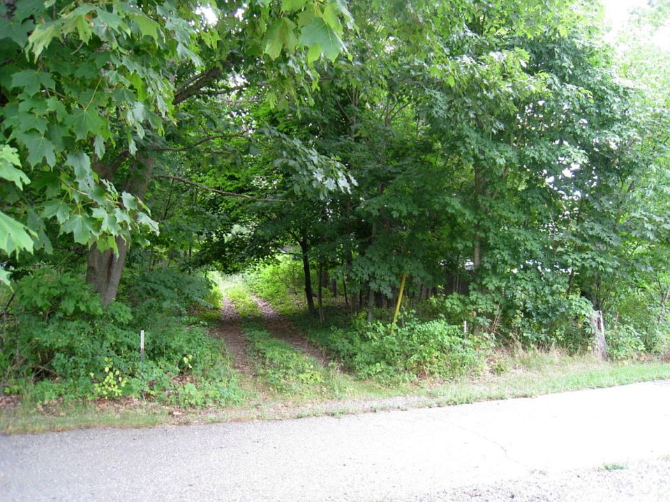 1st image of Lakeshore Dr
