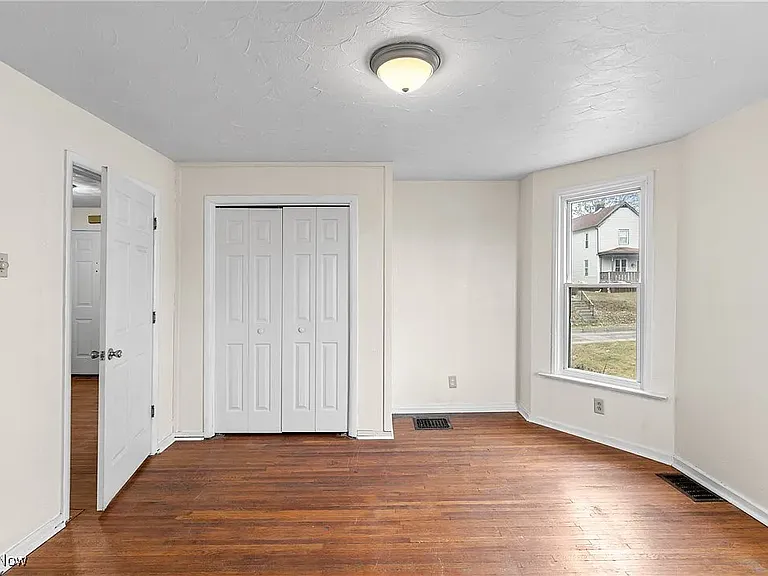 1542 Euclid Ave #1 — Photo 4