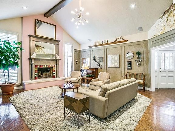 5th image of 2529 Norwood Dr