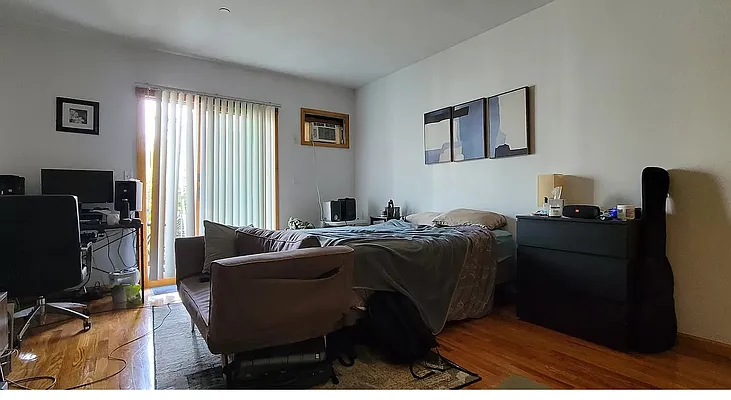 Rented by Michal Kuras, LREB | media 5