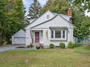 52 Summit Park Ave, Portland, ME 04103