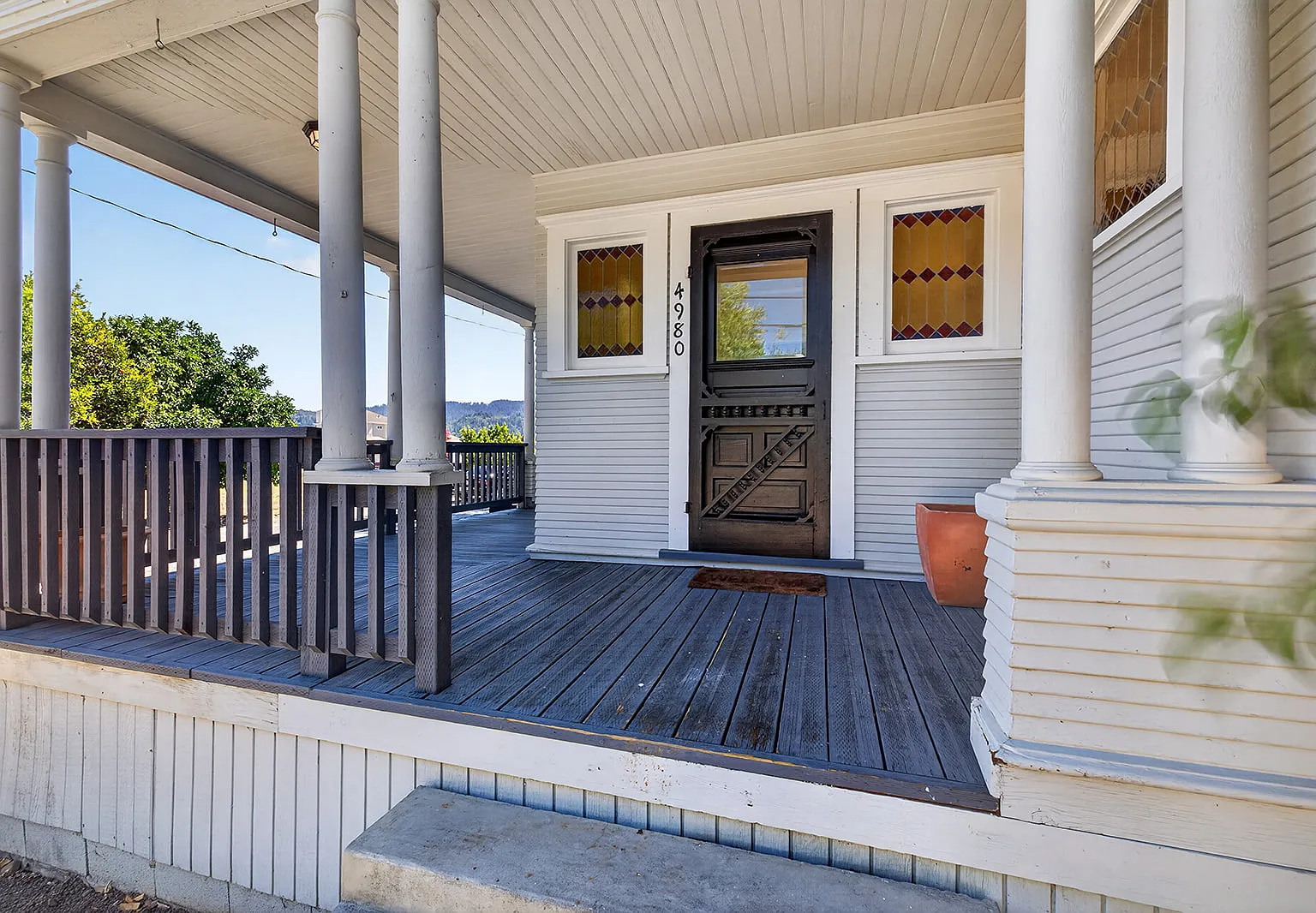 4 bed, 1.5 bath, 1558 sqft, $5,500 — Photo 3