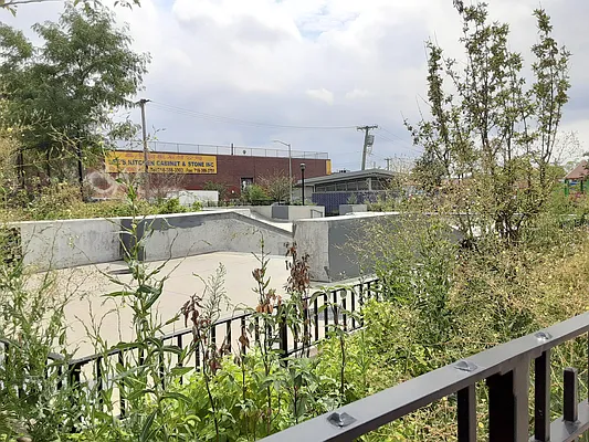 Rented by Genesis Realty & Management Corp | media 30