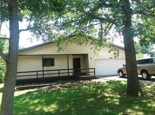 4850 E Poplar Ln, Springfield, MO 65809