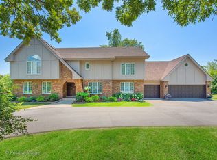 10S420 Glenn Dr, Burr Ridge, IL 60527