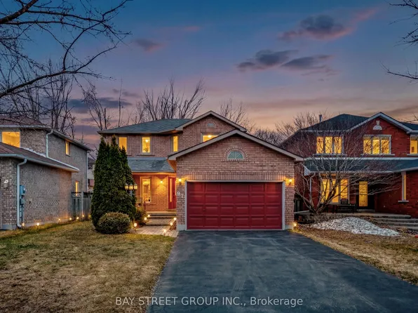 97 Bishop Dr, Barrie, ON L4N 7P4