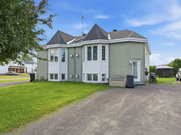 552 Mario St #550, Hawkesbury, ON K6A 3V3