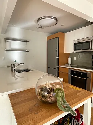 Rented by Compass | media 9