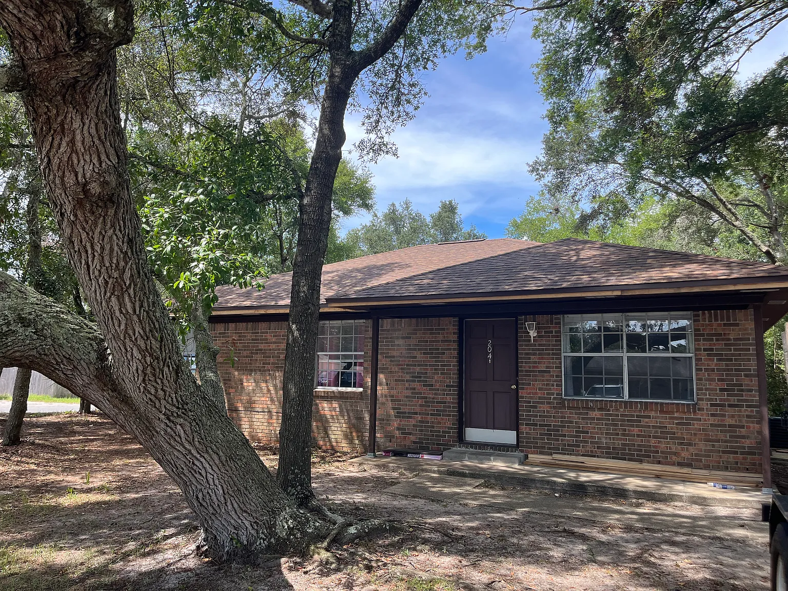 3 bed, 1100 sqft, $1,600 — Photo 2