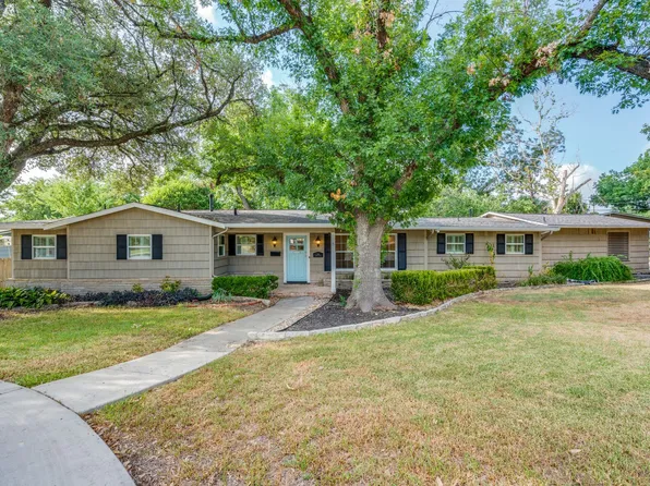 100 Seford Dr, Terrell Hills, TX 78209