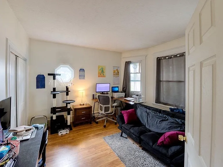 45 Scrimgeour Rd #1 — Photo 7